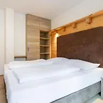 Apart33 1-28 Apartamento *