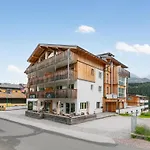 Apartment Apart33 1-28