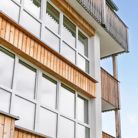 Apart33 1-28 Apartment